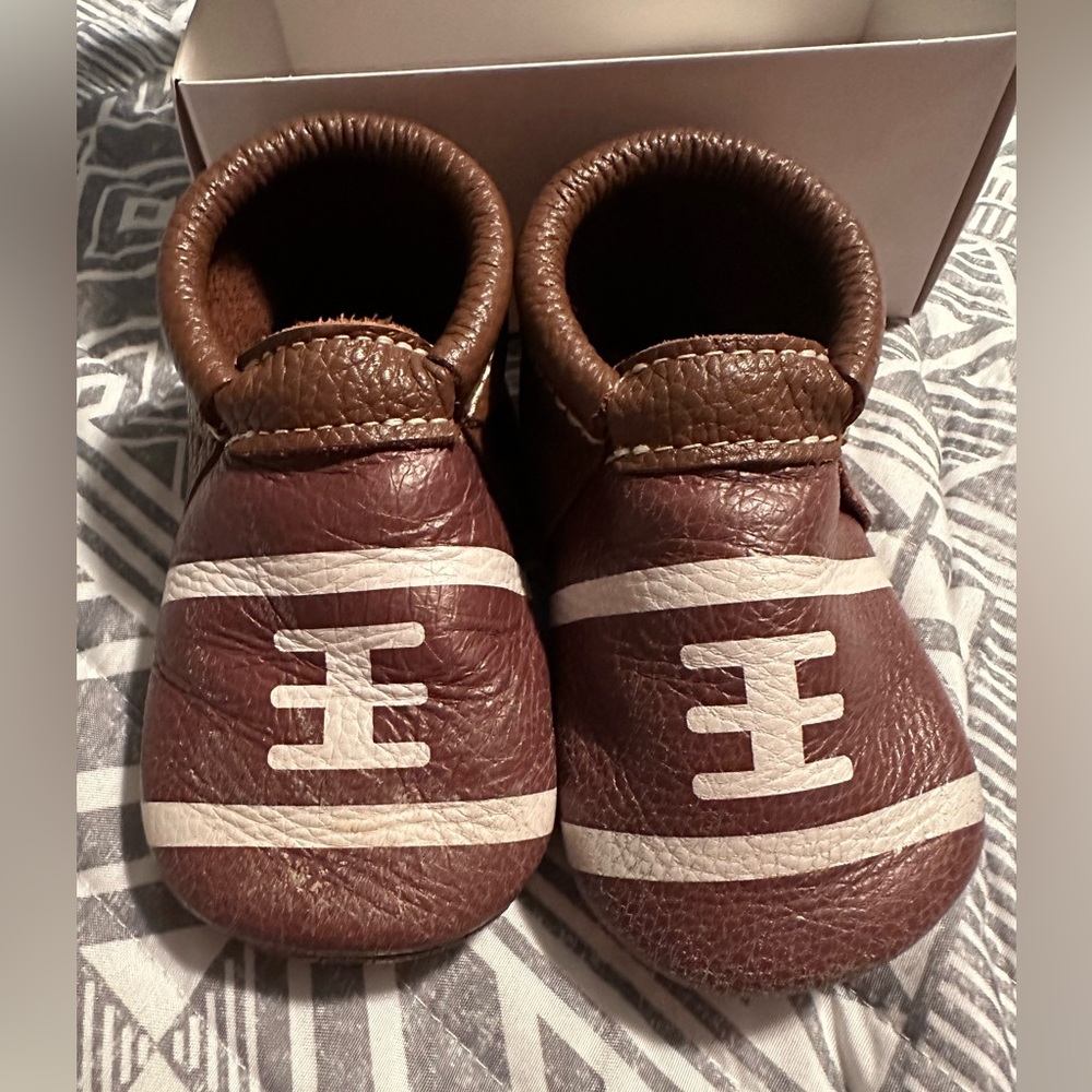 Freshly Picked City Mocc, Size 5, great used condition